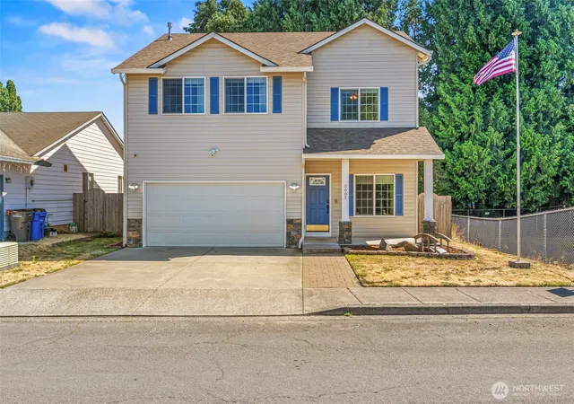 Single family home for sale at 5605 NE 55th Circle, Vancouver, WA 98661 | MLS# NWM2561416
