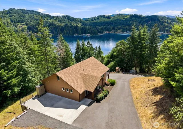 Photo 3 of Single family home for sale at 2040 Summit Lake Shore Rd Nw, Olympia, WA 98502 | MLS# NWM2561435 | Listing updated on 2026-09-28