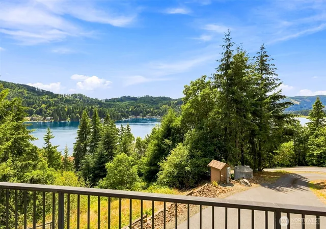 Photo 4 of Single family home for sale at 2040 Summit Lake Shore Rd NW, Olympia, WA 98502 | MLS# NWM2561435 | Listing updated on 2026-09-28