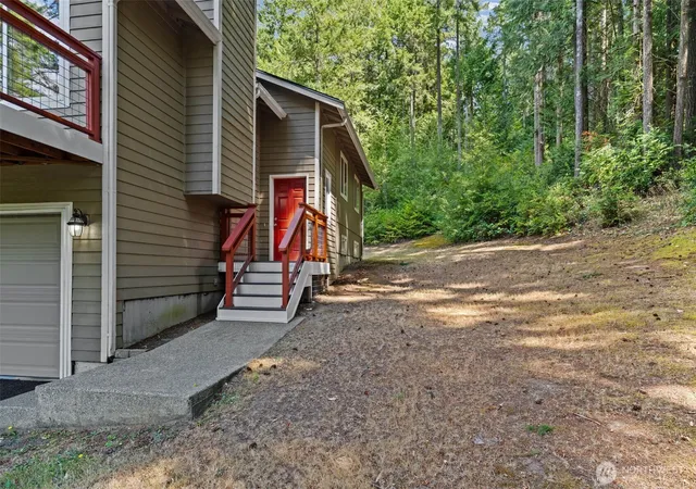 Photo 3 of Single family home for sale at 9812 Kooley Dr Nw, Gig Harbor, WA 98329 | MLS# NWM2561711 | Listing updated on 2026-09-23