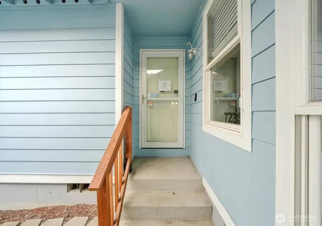 Photo 4 of Condo for sale at 7236 163rd Street E, Puyallup, WA 98375 | MLS# NWM2561775 | Listing updated on 2026-09-29