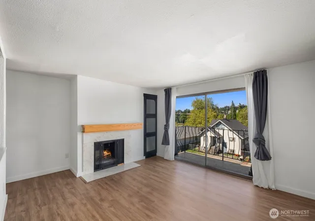 Photo 4 of Condo for sale at 435 Williams Ave N #206, Renton, WA 98057 | MLS# NWM2561777 | Listing updated on 2026-09-26