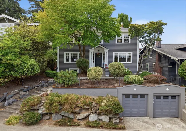 Photo 1 of Sale Pending at 3127 Broadway E, Seattle, WA 98102 | MLS# NWM2561779 | Listing updated on 2026-09-25