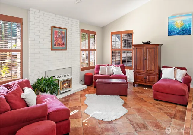 Photo 4 of Single family home for sale at 3040 164Th Pl Ne, Bellevue, WA 98008 | MLS# NWM2561819 | Listing updated on 2026-09-30
