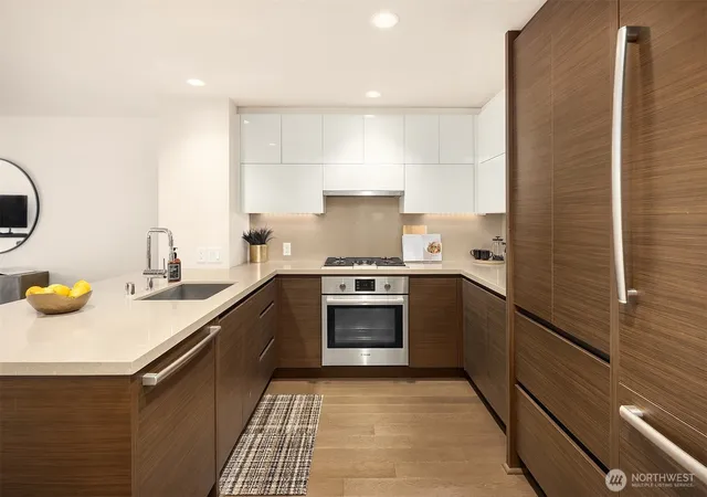Photo 2 of Sale Pending at 583 Battery St #516N, Seattle, WA 98121 | MLS# NWM2561877 | Listing updated on 2026-09-30