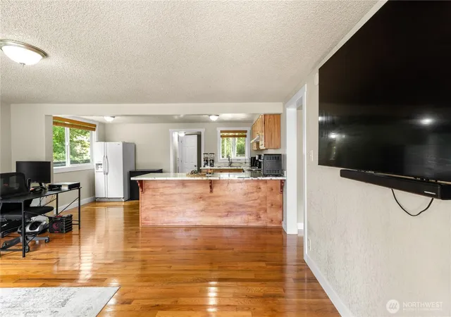 Photo 3 of Single family home for sale at 508 E Pacific Ave, Westport, WA 98595 | MLS# NWM2561900 | Listing updated on 2026-09-23