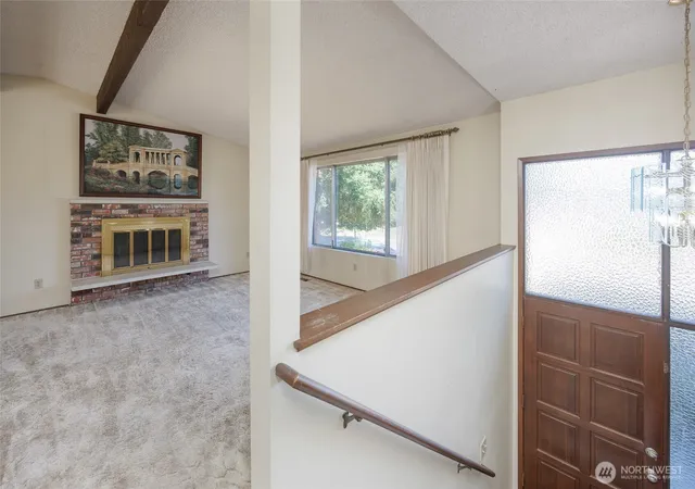 Photo 3 of Sale Pending at 8926 Emerson Pl, Everett, WA 98208 | MLS# NWM2561981 | Listing updated on 2026-09-26
