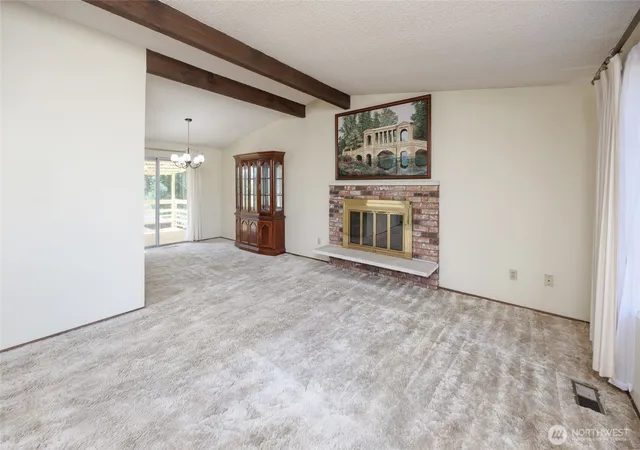 Photo 4 of Sale Pending at 8926 Emerson Pl, Everett, WA 98208 | MLS# NWM2561981 | Listing updated on 2026-09-26