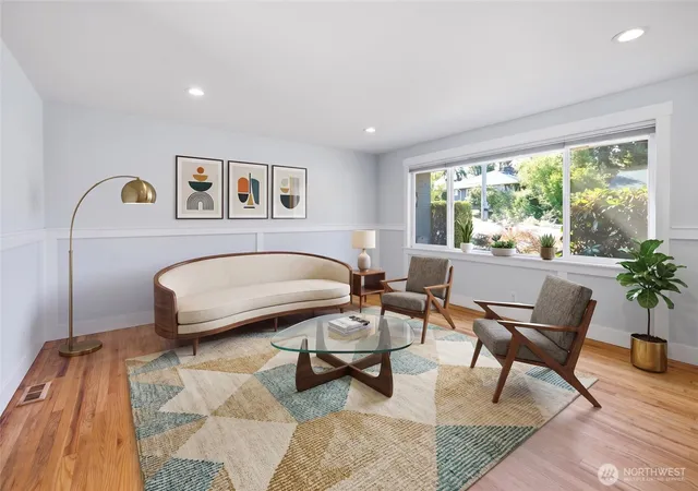 Photo 3 of Single family home for sale at 4634 S Gazelle St, Seattle, WA 98118 | MLS# NWM2562018 | Listing updated on 2026-10-01
