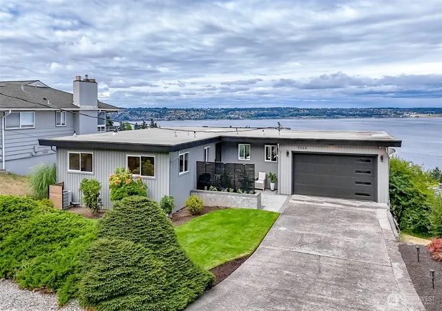 Photo 3 of Single family home for sale at 5564 Beverly Ave NE, Tacoma, WA 98422 | MLS# NWM2562128 | Listing updated on 2026-10-01