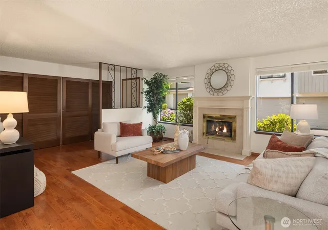Photo 3 of Sale Pending at 11515 105th Place NE #N-53, Kirkland, WA 98033 | MLS# NWM2562141 | Listing updated on 2026-09-25