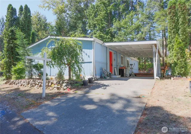 Photo 2 of Manufactured home for sale at 9065 Steele Crk Loop Ne, Bremerton, WA 98311 | MLS# NWM2562312 | Listing updated on 2026-09-23