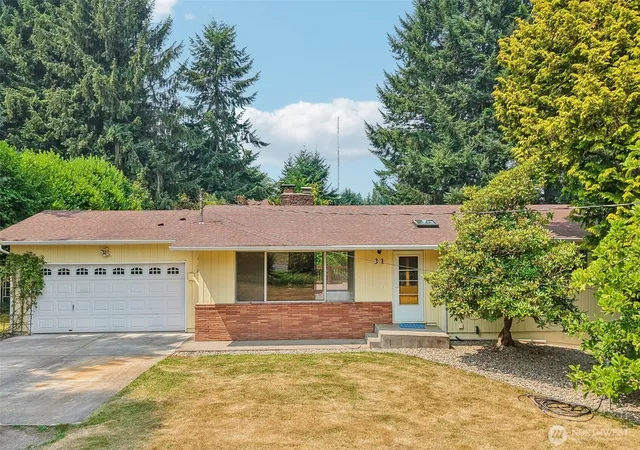 Photo 1 of Single family home for sale at 31 Cedar Gates Rd, Longview, WA 98632 | MLS# NWM2562314 | Listing updated on 2026-09-27
