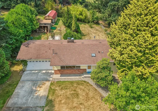 Photo 2 of Single family home for sale at 31 Cedar Gates Rd, Longview, WA 98632 | MLS# NWM2562314 | Listing updated on 2026-09-27