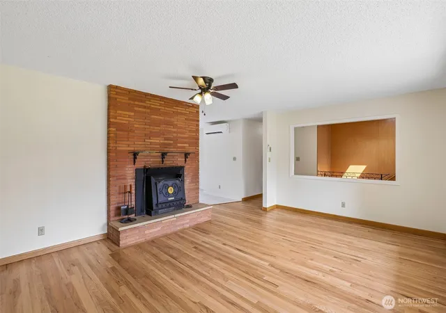 Photo 4 of Single family home for sale at 31 Cedar Gates Rd, Longview, WA 98632 | MLS# NWM2562314 | Listing updated on 2026-09-27