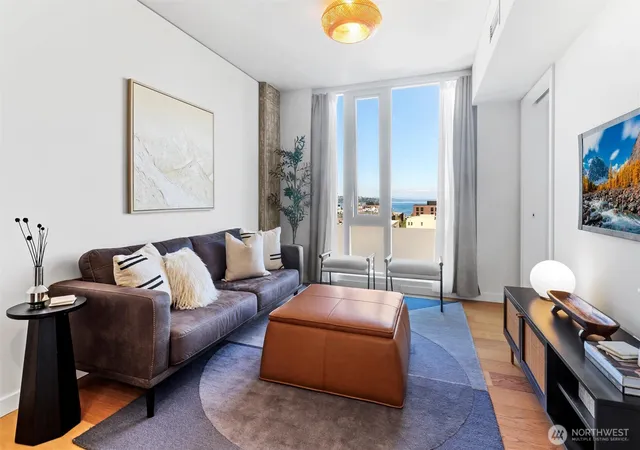Photo 3 of Condo for sale at 450 S Main St #811, Seattle, WA 98104 | MLS# NWM2562383 | Listing updated on 2026-09-23