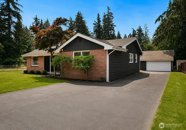 Photo 1 of Single family home for sale at 15441 Se 144th Place, Renton, WA 98059 | MLS# NWM2562619 | Listing updated on 2026-09-29