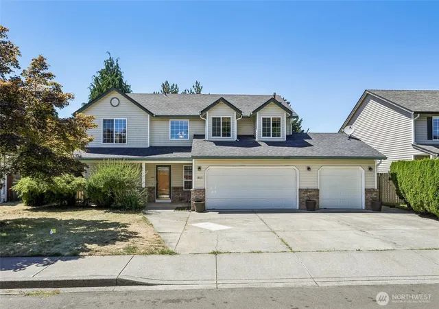 Photo 1 of Single family home for sale at 1612 Se 187th Place, Vancouver, WA 98683 | MLS# NWM2562646 | Listing updated on 2026-09-30