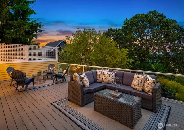 Photo 2 of Sale Pending at 822 W Fulton St, Seattle, WA 98119 | MLS# NWM2562704 | Listing updated on 2026-09-24
