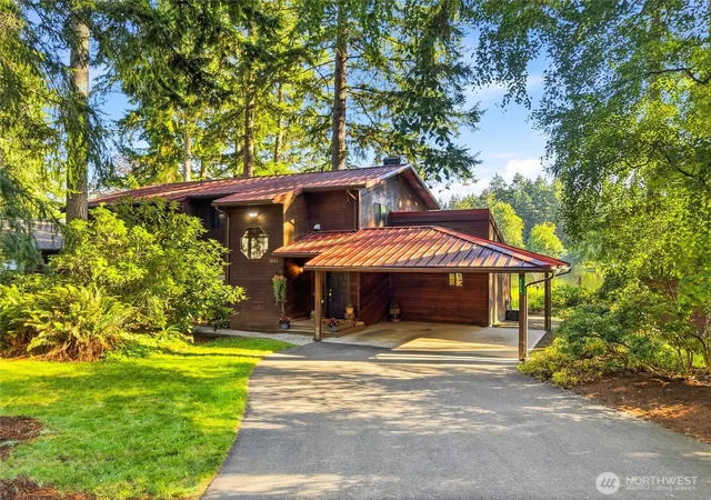 Photo 2 of Single family home for sale at 8024 Tanwax Dr Se, Olympia, WA 98513 | MLS# NWM2562790 | Listing updated on 2026-10-01