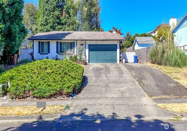 Photo 3 of Single family home for sale at 3214 45th Avenue Ne, Tacoma, WA 98422 | MLS# NWM2562895 | Listing updated on 2026-09-23