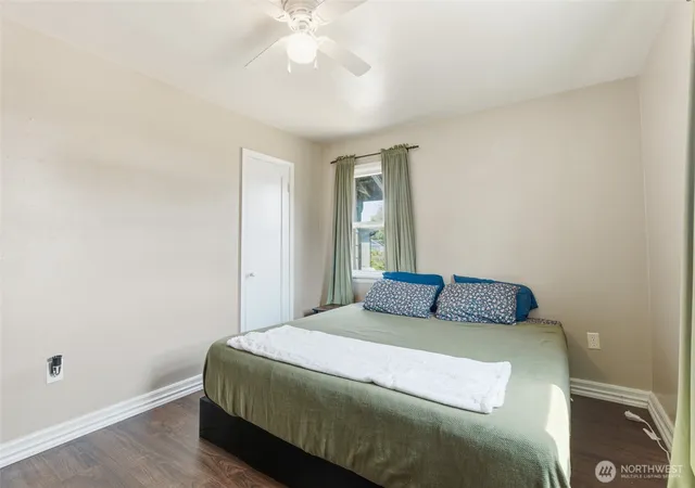 Photo 4 of Single family home for sale at 2106 Madison St, Shelton, WA 98584 | MLS# NWM2562933 | Listing updated on 2026-09-24