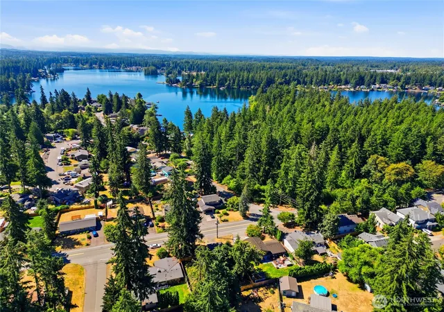 Photo 4 of Sale Pending at 22818 Southeast 288th St, Maple Valley, WA 98038 | MLS# NWM2562942 | Listing updated on 2026-09-25