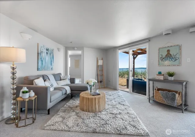 Photo 4 of Condo for sale at 2711 Day Is Blvd W, University Place, WA 98466 | MLS# NWM2563025 | Listing updated on 2026-09-23