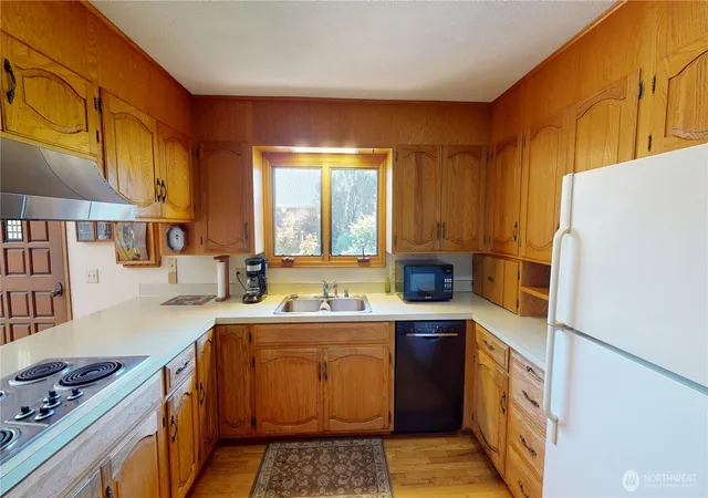 Photo 4 of Single family home for sale at 12741 Ring Ln, La Conner, WA 98257 | MLS# NWM2563041 | Listing updated on 2026-09-30