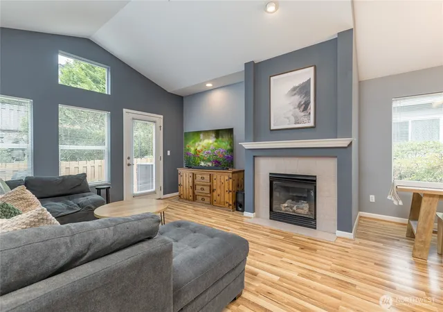 Photo 3 of Condo for sale at 7114 James Pl SE, Auburn, WA 98092 | MLS# NWM2563135 | Listing updated on 2026-09-28