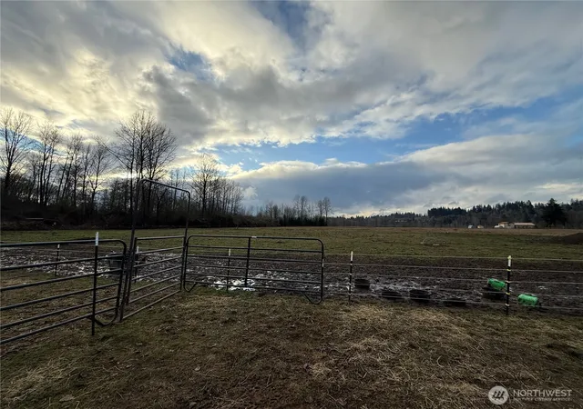 Photo 2 of Sale Pending at 237 Collins Rd, Toledo, WA 98591 | MLS# NWM2563393 | Listing updated on 2026-09-29