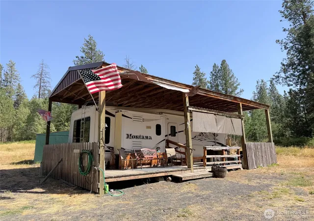 Photo 1 of Sale Pending at 2 Miles/creston Rd E, Creston, WA 99117 | MLS# NWM2563497 | Listing updated on 2026-09-25