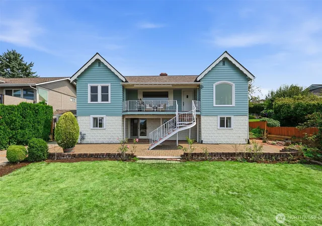 Photo 3 of Sale Pending at 1209 S Sunset Dr, Tacoma, WA 98465 | MLS# NWM2563676 | Listing updated on 2026-09-28
