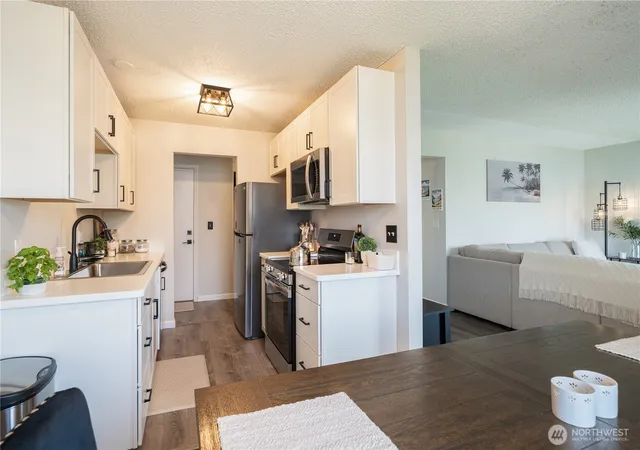 Photo 3 of Condo for sale at 1902 W Prospect St #105, Chelan, WA 98816 | MLS# NWM2563725 | Listing updated on 2026-09-24