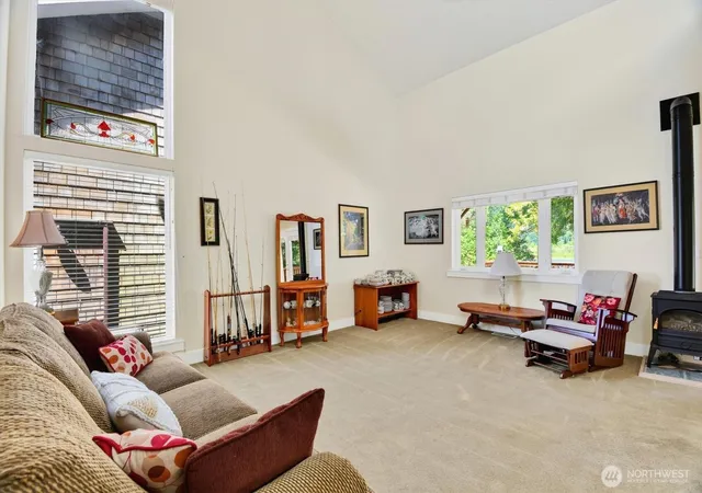 Photo 4 of Single family home for sale at 347 E Birnie Slough Rd, Cathlamet, WA 98612 | MLS# NWM2563770 | Listing updated on 2026-09-23