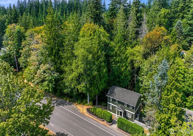 Photo 2 of Single family home for sale at 1411 Electric Ave, Bellingham, WA 98229 | MLS# NWM2563835 | Listing updated on 2026-09-23
