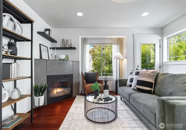 Photo 2 of Townhouse for sale at 4507 Linden Ave N #A, Seattle, WA 98103 | MLS# NWM2563854 | Listing updated on 2026-09-28