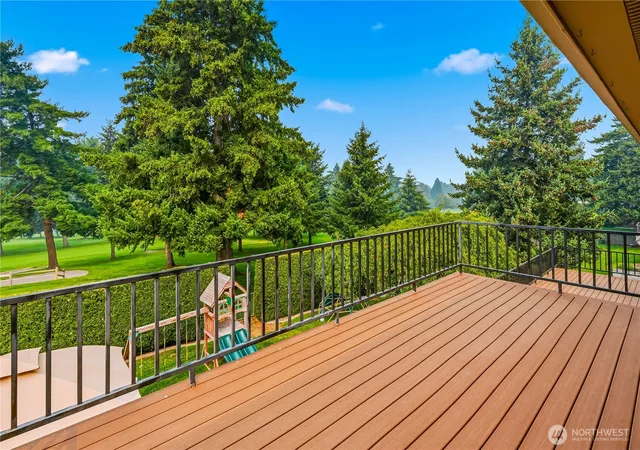 Photo 4 of Single family home for sale at 1690 Eastmont Ave, East Wenatchee, WA 98802 | MLS# NWM2563867 | Listing updated on 2026-09-30