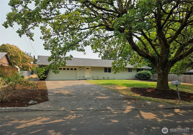 Single family home for sale at 1113 Manzanita Way, Vancouver, WA 98661 | MLS# NWM2563888