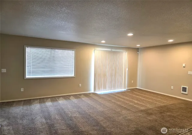 Photo 4 of Single family home for sale at 1113 Manzanita Way, Vancouver, WA 98661 | MLS# NWM2563888 | Listing updated on 2026-09-29
