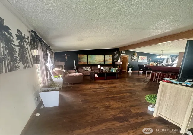Photo 4 of Manufactured home for sale at 7619 156th Street Ct E #9, Puyallup, WA 98375 | MLS# NWM2563979 | Listing updated on 2026-09-23