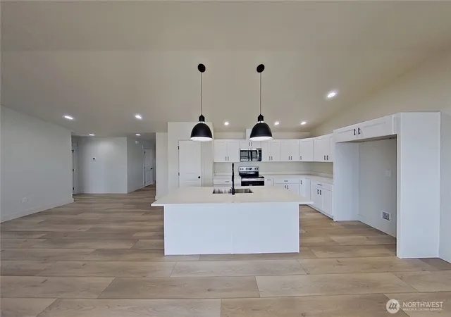 Photo 3 of Single family home for sale at 201 Country Cottage Ln, Malaga, WA 98828 | MLS# NWM2563991 | Listing updated on 2026-09-23