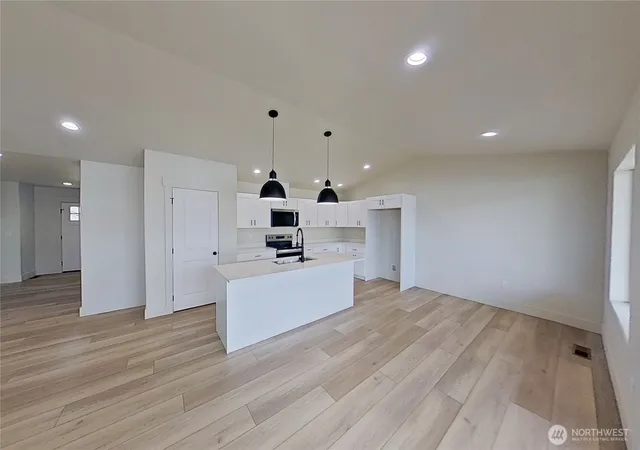 Photo 3 of Single family home for sale at 201 Country Cottage Ln, Malaga, WA 98828 | MLS# NWM2563991 | Listing updated on 2026-09-23