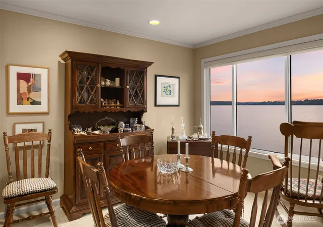 Photo 3 of Condo for sale at 807 Lake St S #301, Kirkland, WA 98033 | MLS# NWM2564157 | Listing updated on 2026-10-01
