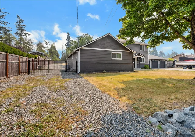 Photo 3 of Single family home for sale at 9817 66th Avenue E, Puyallup, WA 98373 | MLS# NWM2564160 | Listing updated on 2026-09-23