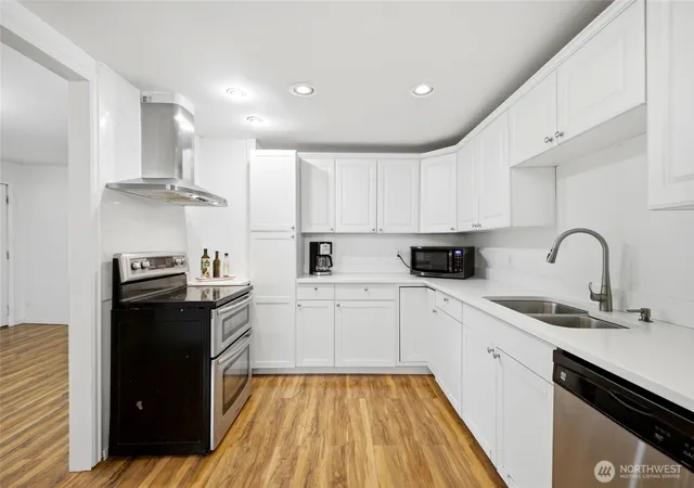 Photo 3 of Sale Pending at 14937 133rd Avenue Se, Renton, WA 98058 | MLS# NWM2564248 | Listing updated on 2026-09-26