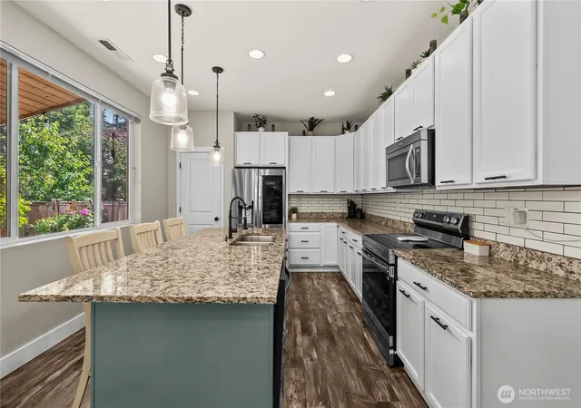 Photo 3 of Sale Pending at 4283 Sw Chatterton Ave, Port Orchard, WA 98367 | MLS# NWM2564332 | Listing updated on 2026-09-25