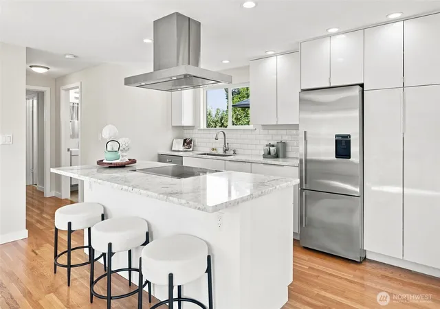 Photo 3 of Sale Pending at 4511 Cascadia Ave S, Seattle, WA 98118 | MLS# NWM2564434 | Listing updated on 2026-09-25