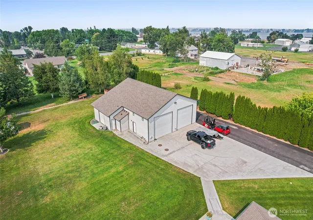 Photo 2 of Single family home for sale at 6616 Rd 19 Ne, Moses Lake, WA 98837 | MLS# NWM2564706 | Listing updated on 2026-09-28