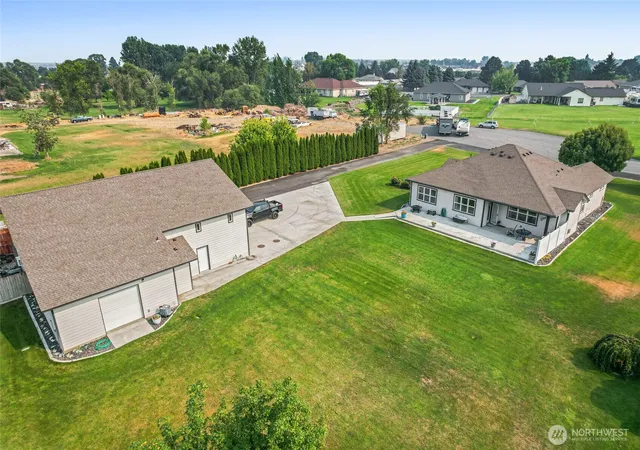 Photo 3 of Single family home for sale at 6616 Rd 19 Ne, Moses Lake, WA 98837 | MLS# NWM2564706 | Listing updated on 2026-09-28
